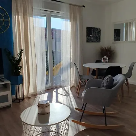 Marlena Apartment *